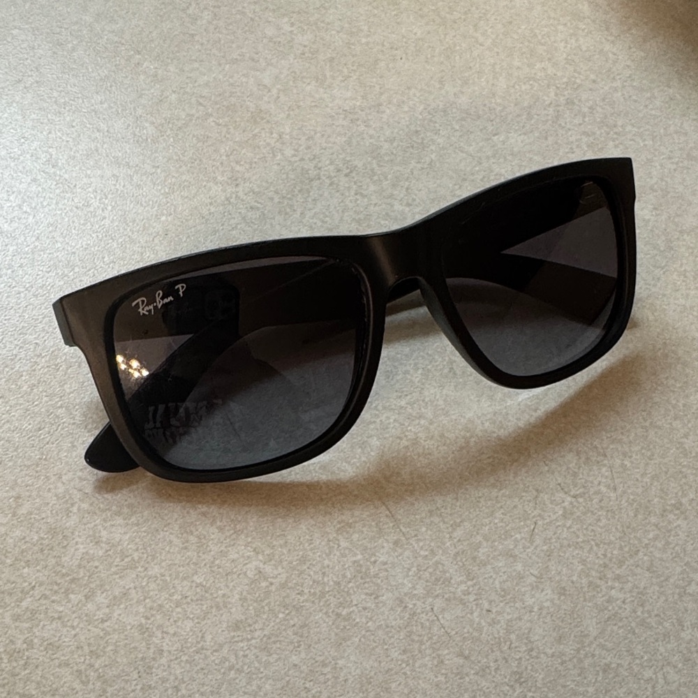 Ray-Ban Justin Classic Black Sunglasses